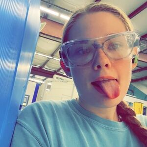 Meet your Posher, ali